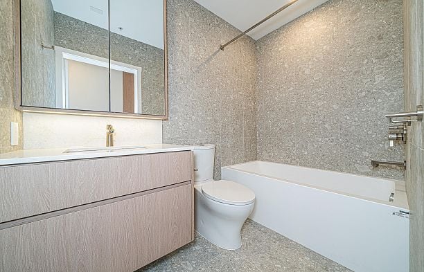 503 5212 Cambie Street Cambie