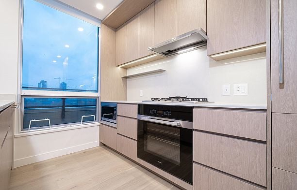 503 5212 Cambie Street Cambie