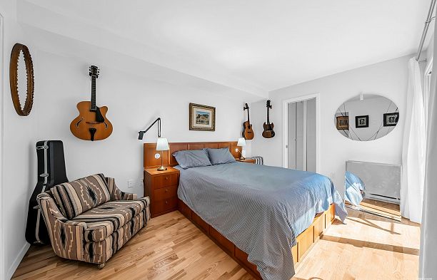 1106 Ironwork Passage False Creek