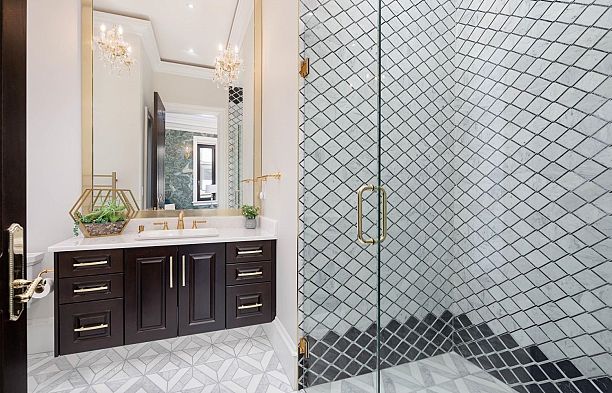 8483 Wiltshire Street S.W. Marine