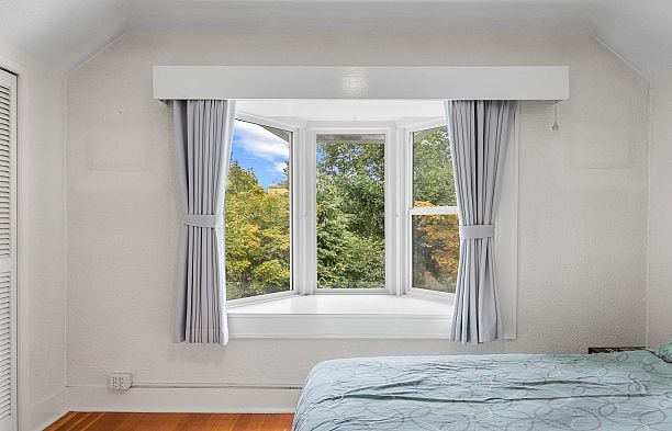 4054 W 31st Avenue Dunbar