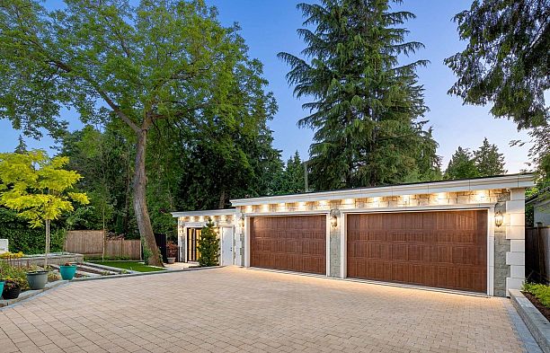 8483 Wiltshire Street S.W. Marine