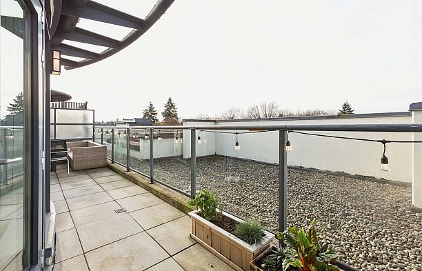 426 3228 Tupper Street Cambie