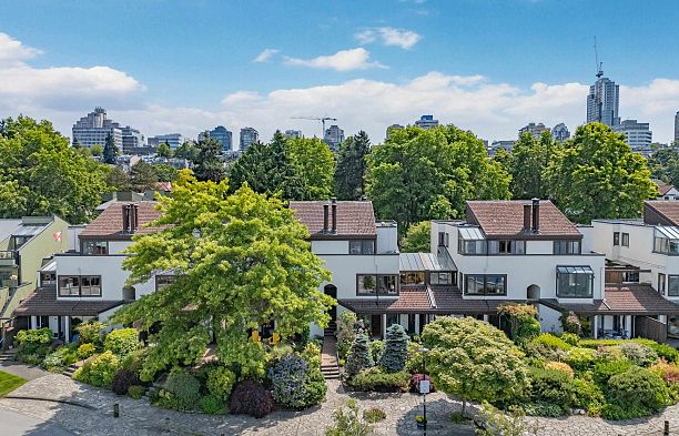 1106 Ironwork Passage False Creek