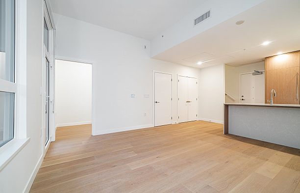 108 5212 Cambie Street Cambie