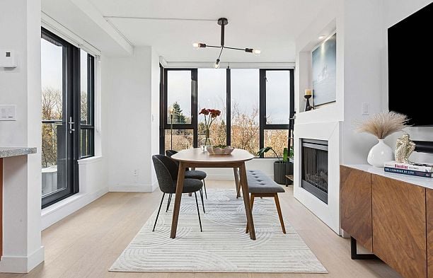 426 3228 Tupper Street Cambie