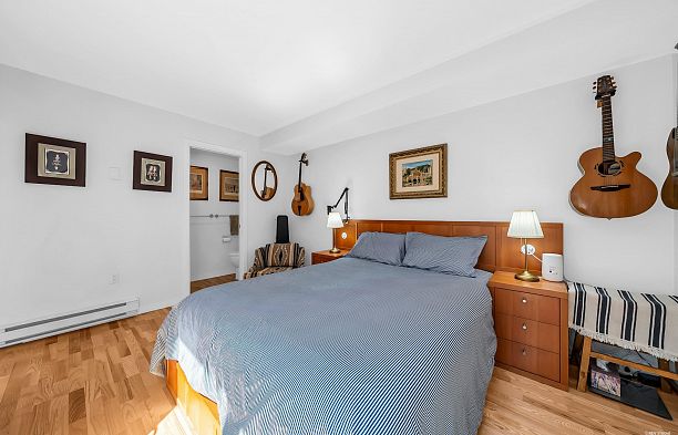 1106 Ironwork Passage False Creek