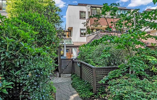 1106 Ironwork Passage False Creek