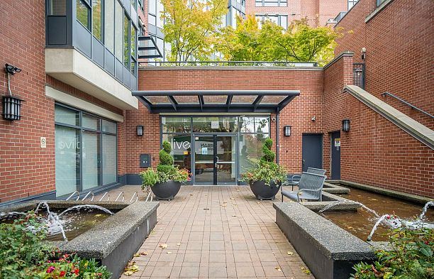 426 3228 Tupper Street Cambie