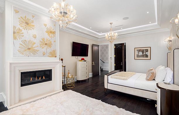 8483 Wiltshire Street S.W. Marine