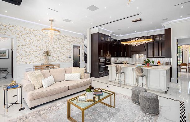 8483 Wiltshire Street S.W. Marine