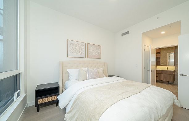 501 5212 Cambie Street Cambie