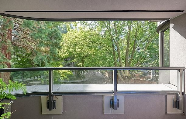 41 1425 Lamey's Mill Road False Creek