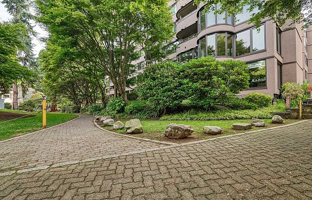 41 1425 Lamey's Mill Road False Creek