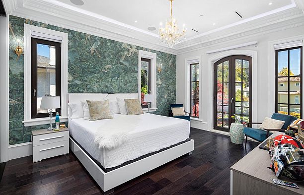 8483 Wiltshire Street S.W. Marine