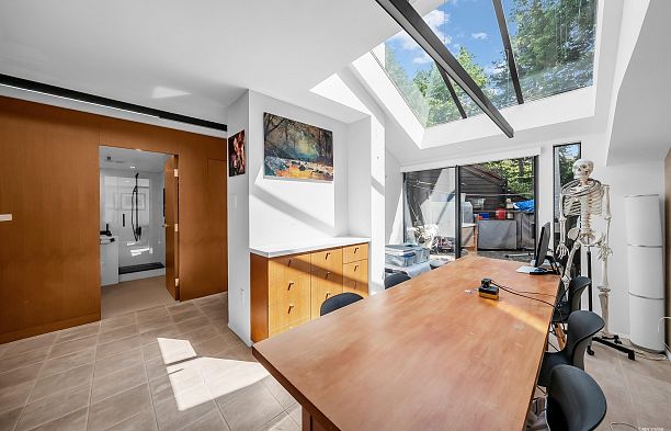 1106 Ironwork Passage False Creek