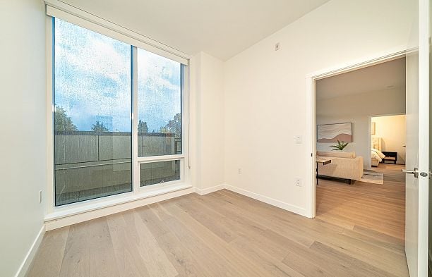 501 5212 Cambie Street Cambie