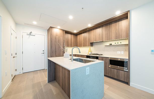 501 5212 Cambie Street Cambie