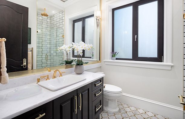 8483 Wiltshire Street S.W. Marine