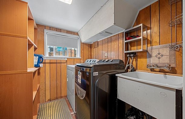 4054 W 31st Avenue Dunbar