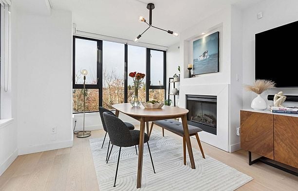 426 3228 Tupper Street Cambie