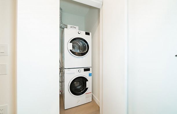 501 5212 Cambie Street Cambie