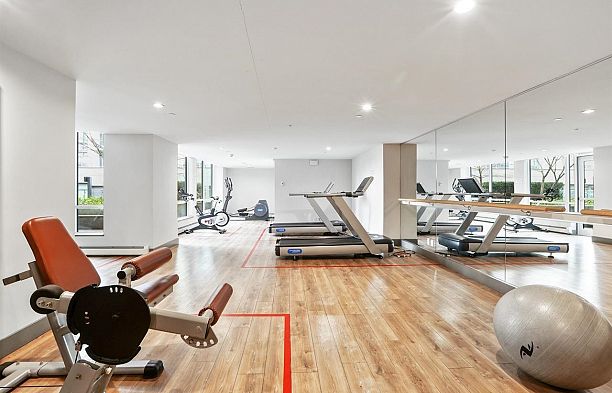 221 159 W 2nd Avenue False Creek