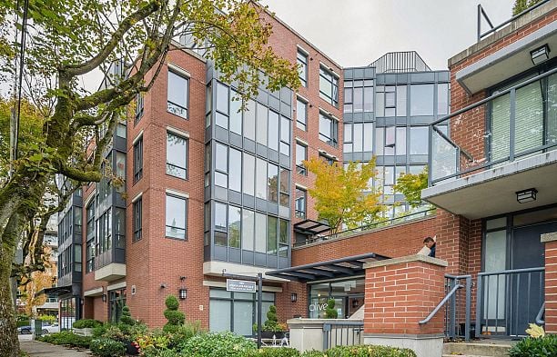 426 3228 Tupper Street Cambie