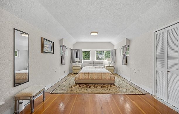 4054 W 31st Avenue Dunbar