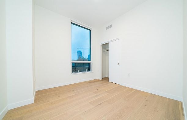 503 5212 Cambie Street Cambie