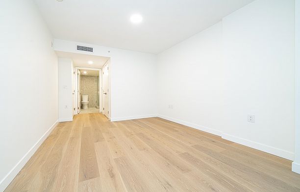 108 5212 Cambie Street Cambie