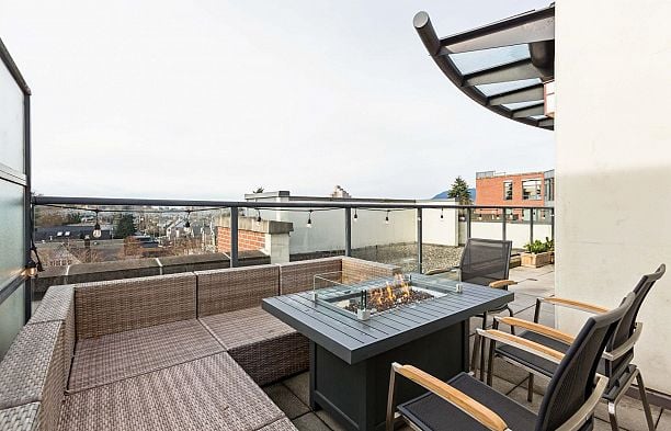 426 3228 Tupper Street Cambie