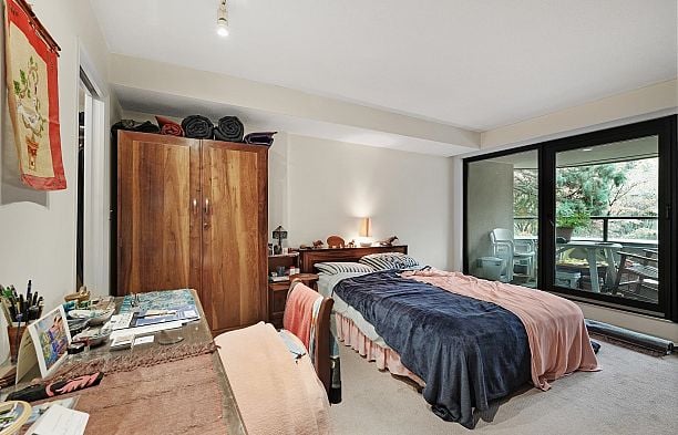 41 1425 Lamey's Mill Road False Creek