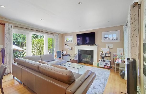 3521 W 39th Avenue Dunbar