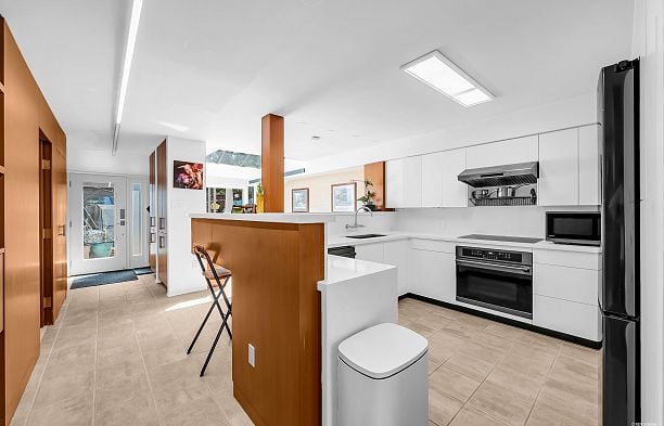 1106 Ironwork Passage False Creek