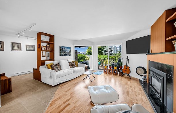 1106 Ironwork Passage False Creek