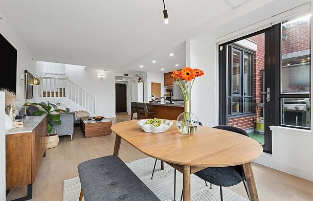 426 3228 Tupper Street Cambie