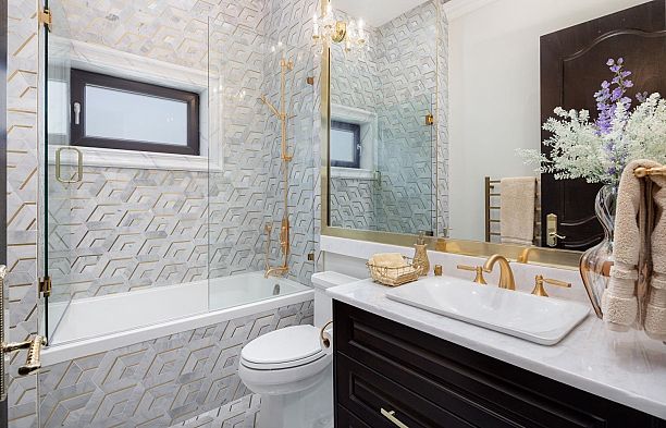 8483 Wiltshire Street S.W. Marine