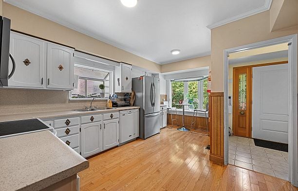 4054 W 31st Avenue Dunbar