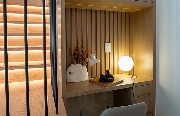 1 356 E 40th Avenue Main