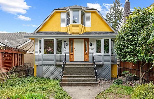 4054 W 31st Avenue Dunbar