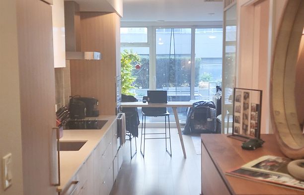 221 159 W 2nd Avenue False Creek