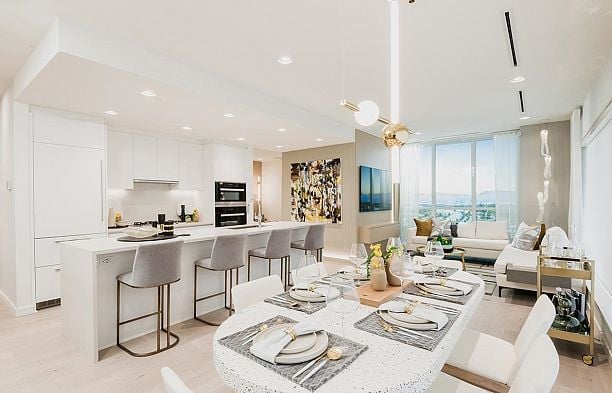 1406 485 W 42nd Avenue Oakridge VW