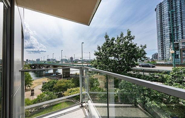 603 980 Cooperage Way Yaletown