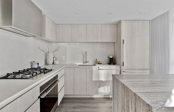 713 1887 Crowe Street False Creek