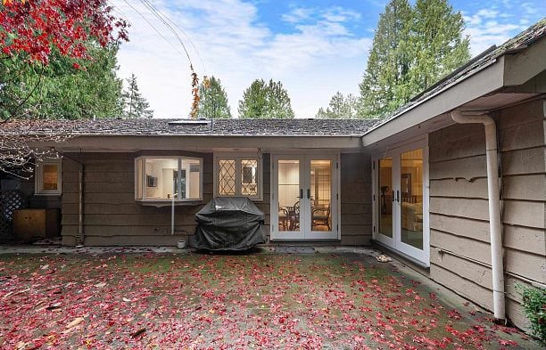 3535 W 47th Avenue Southlands