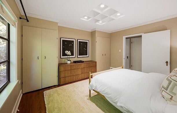 2533 Wallace Crescent Point Grey