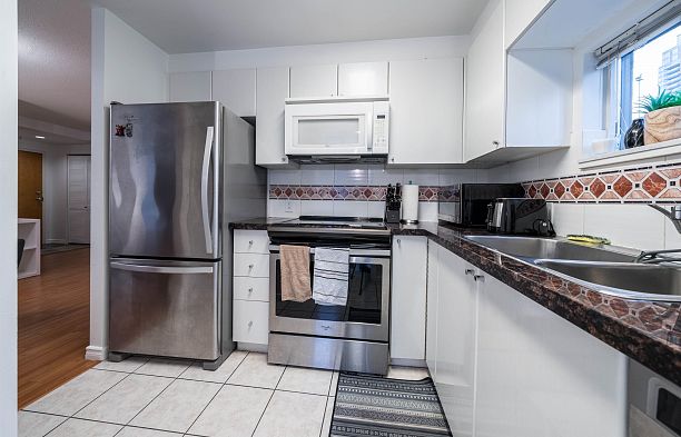 903 1166 Melville Street Coal Harbour