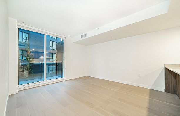 216 5212 Cambie Street Cambie