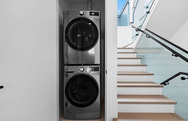 1 3880 W 23rd Avenue Dunbar